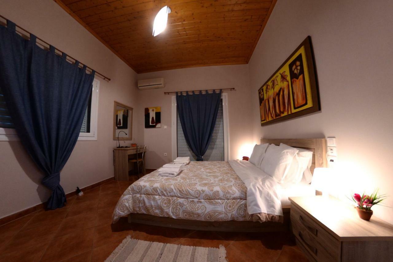 Patras Cozy Lodge Bagian luar foto